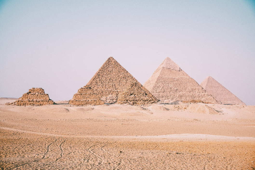 Pyramids_giza_egypt_free_stock_photo_unplash_leonardo-ramos